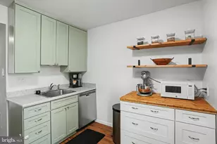 2073 Royal Fern Ct, Reston, VA 20191 - Photo 11