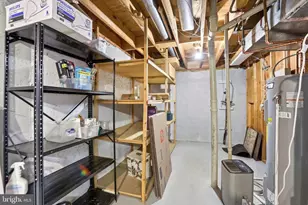 9202 Rockefeller Ln, Springfield, VA 22153 - Photo 27