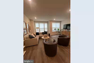 209 Market Square NW #17, Vienna, VA 22180 - Photo 5