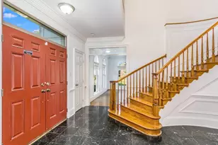 8951 Brook Rd, McLean, VA 22102 - Photo 3