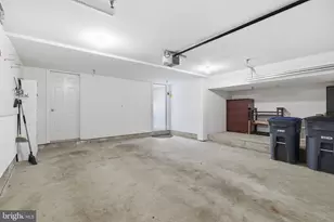 1817 Fallbrook Ln, Vienna, VA 22182 - Photo 39