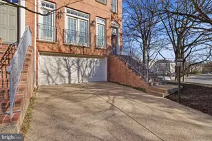 1817 Fallbrook Ln, Vienna, VA 22182 - Photo 3