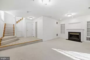 1817 Fallbrook Ln, Vienna, VA 22182 - Photo 33