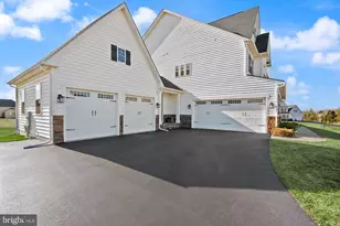15809 Delaney Chase Wy, Centreville, VA 20120 - Photo 9