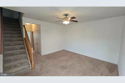 2441 Old Farmhouse Court, Herndon, VA 20171 - Photo 9