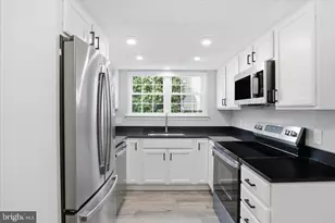 12002 Golf Ridge Ct, Fairfax, VA 22033 - Photo 15