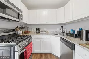 13260 Poener Pl, Herndon, VA 20170 - Photo 11