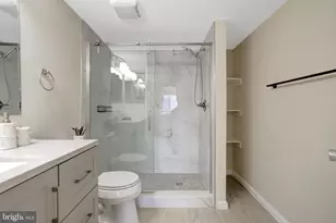 7800 Dassett Ct, Annandale, VA 22003 - Photo 25