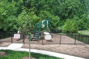 4464 Beacon Grove Cir, Fairfax, VA 22033 - Photo 35