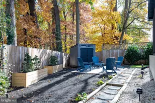 3809 Moss Dr, Annandale, VA 22003 - Photo 11