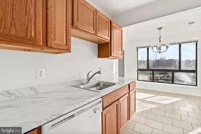 561 Florida Avenue #204, Herndon, VA 20170 - Photo 9