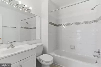 561 Florida Avenue #204, Herndon, VA 20170 - Photo 3