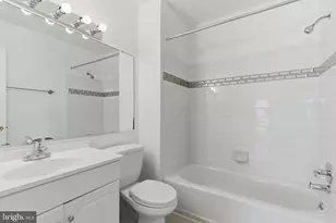 561 Florida Ave, Herndon, VA 20170 - Photo 3