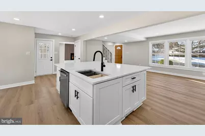 8612 Cottage Street SW, Vienna, VA 22180 - Photo 13