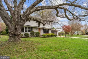 8612 Cottage St, Vienna, VA 22180 - Photo 49