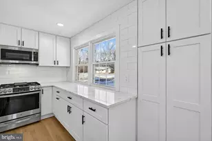 8612 Cottage Street SW, Vienna, VA 22180 - Photo 19