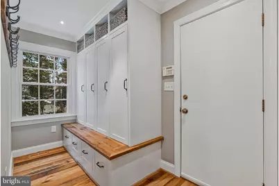 10912 Hunt Club Road, Reston, VA 20190 - Photo 23