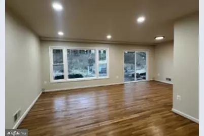 6437 Alloway Court, Springfield, VA 22152 - Photo 13