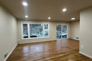 6437 Alloway Ct, Springfield, VA 22152 - Photo 13