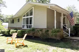 8507 Marquette St, Vienna, VA 22180 - Photo 3