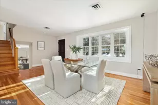 12016 Wayland St, Oakton, VA 22124 - Photo 9