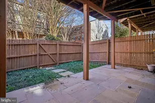 12316 Field Lark Ct, Fairfax, VA 22033 - Photo 35