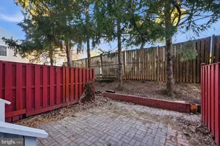 6156 Glen Eagles Ct, Falls Church, VA 22044 - Photo 17