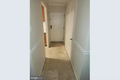 521 Florida Avenue #102, Herndon, VA 20170 - Photo 3