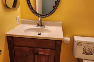 521 Florida Ave, Herndon, VA 20170 - Photo 25