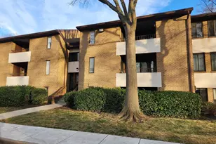 521 Florida Ave, Herndon, VA 20170 - Photo 1