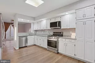 4043 Lake Glen Rd, Fairfax, VA 22033 - Photo 11