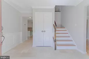 11778 Hollyview Dr, Great Falls, VA 22066 - Photo 13