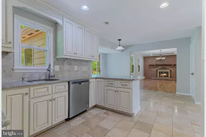 11778 Hollyview Drive, Great Falls, VA 22066 - Photo 23