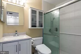 1543 Youngs Point Pl, Herndon, VA 20170 - Photo 17