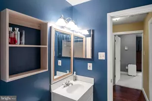 1543 Youngs Point Pl, Herndon, VA 20170 - Photo 19