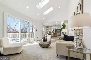 12011 Meadowville Ct, Herndon, VA 20170 - Photo 15