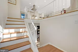 307 Valeview Ct NW, Vienna, VA 22180 - Photo 7