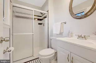 307 Valeview Ct NW, Vienna, VA 22180 - Photo 27