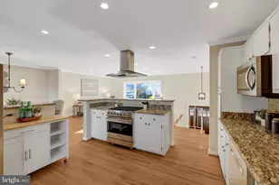 307 Valeview Ct NW, Vienna, VA 22180 - Photo 19