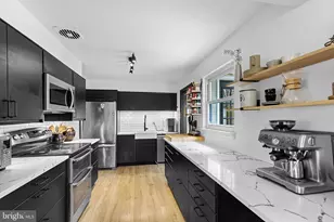 3221 Sherry Ct, Falls Church, VA 22042 - Photo 13