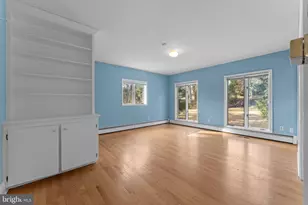 901 Walker Rd, Great Falls, VA 22066 - Photo 29