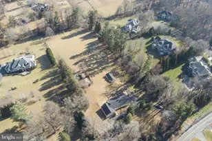 901 Walker Rd, Great Falls, VA 22066 - Photo 67