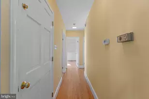 901 Walker Rd, Great Falls, VA 22066 - Photo 23