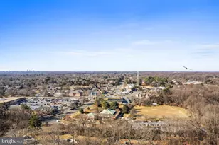 9813 Georgetown Pike, Great Falls, VA 22066 - Photo 13