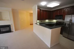 12170 Abington Hall Pl, Reston, VA 20190 - Photo 5