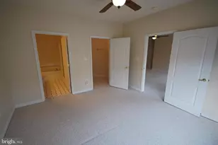 12170 Abington Hall Pl, Reston, VA 20190 - Photo 9