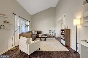 2155 Veenendaal Ct, Herndon, VA 20170 - Photo 5