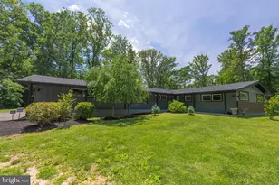 9005 Southwick St, Fairfax, VA 22031 - Photo 49