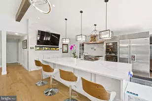 9005 Southwick St, Fairfax, VA 22031 - Photo 7