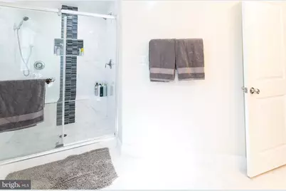 9813 Fosbak Drive, Vienna, VA 22182 - Photo 45